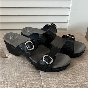 Dansko Like New Sophie Slide leather  Sandals with Buckle Accents